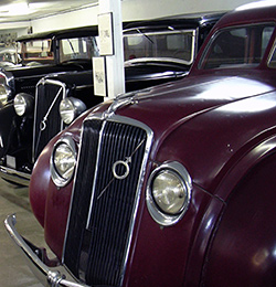 The early cars reminded most of motorized horse carriages